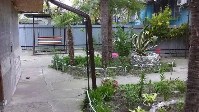 . Гостевой дом "У Павла". Пицунда