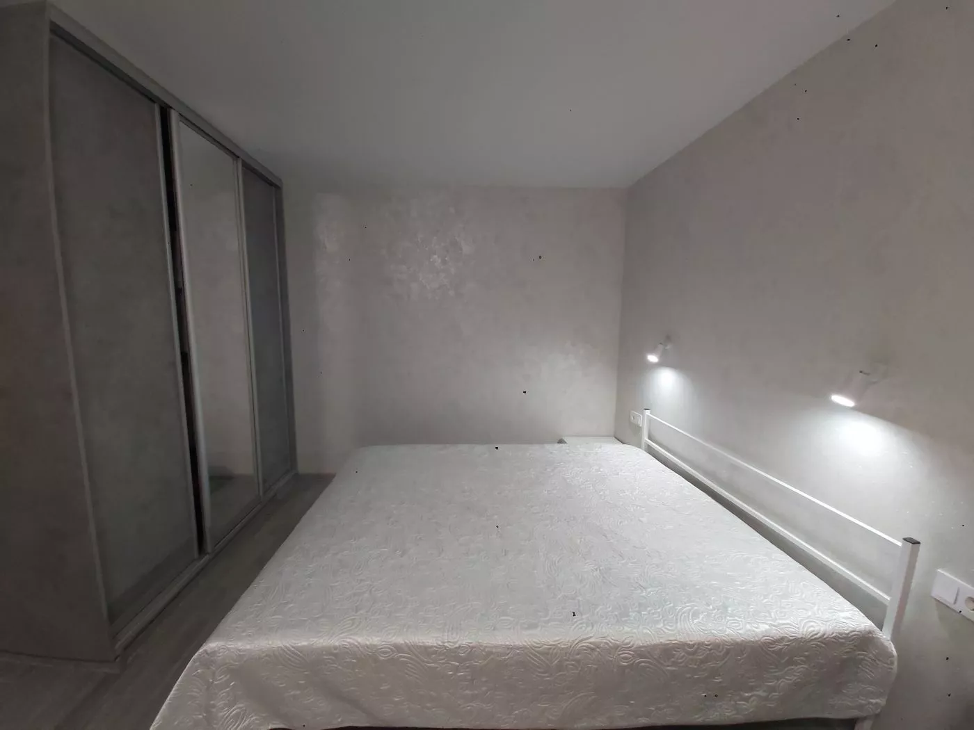 . Квартира в многоквартирном доме в центре Адлера. Адлер . Квартира в многоквартирном доме в центре Адлера. Адлер