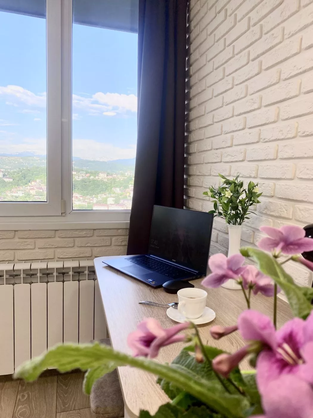 . Квартира в многоквартирном доме C видом на Горы и Море на Дмитриевой 56. Сочи