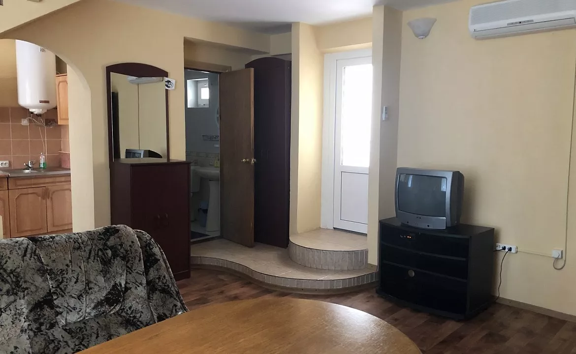 Двухэтажные апартаменты. Гостевой дом АнНи. Гаспра