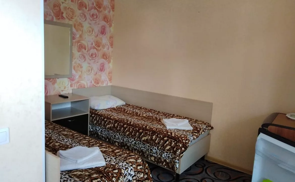 1-на комнатный Полу-люкс (на 3-4 чел.). Гостевой дом «Симона-Гранд». Анапа 1-на комнатный Полу-люкс (на 3-4 чел.). Гостевой дом «Симона-Гранд». Анапа