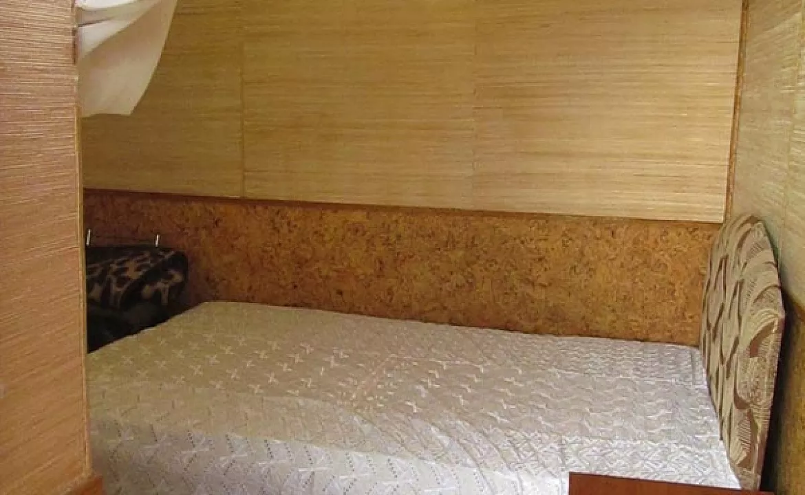 Двухместный номер стандарт. Гостевой дом "У Леопольдовича". Малореченское