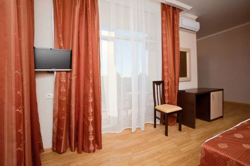 2-местный номер Стандарт плюс. Отель "Эмеральд". Витязево