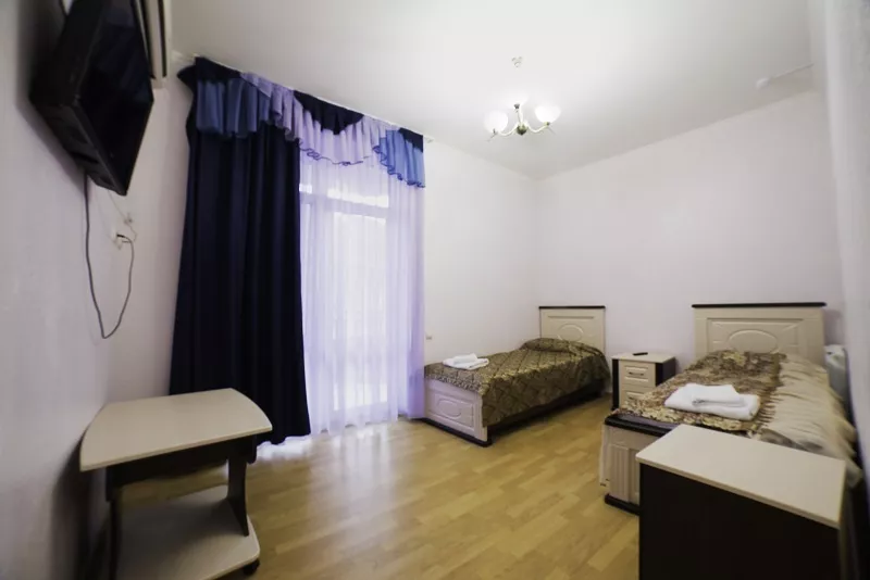 Люкс 4-х местный двухкомнатный. Гостевой комплекс "Екатерина". Витязево