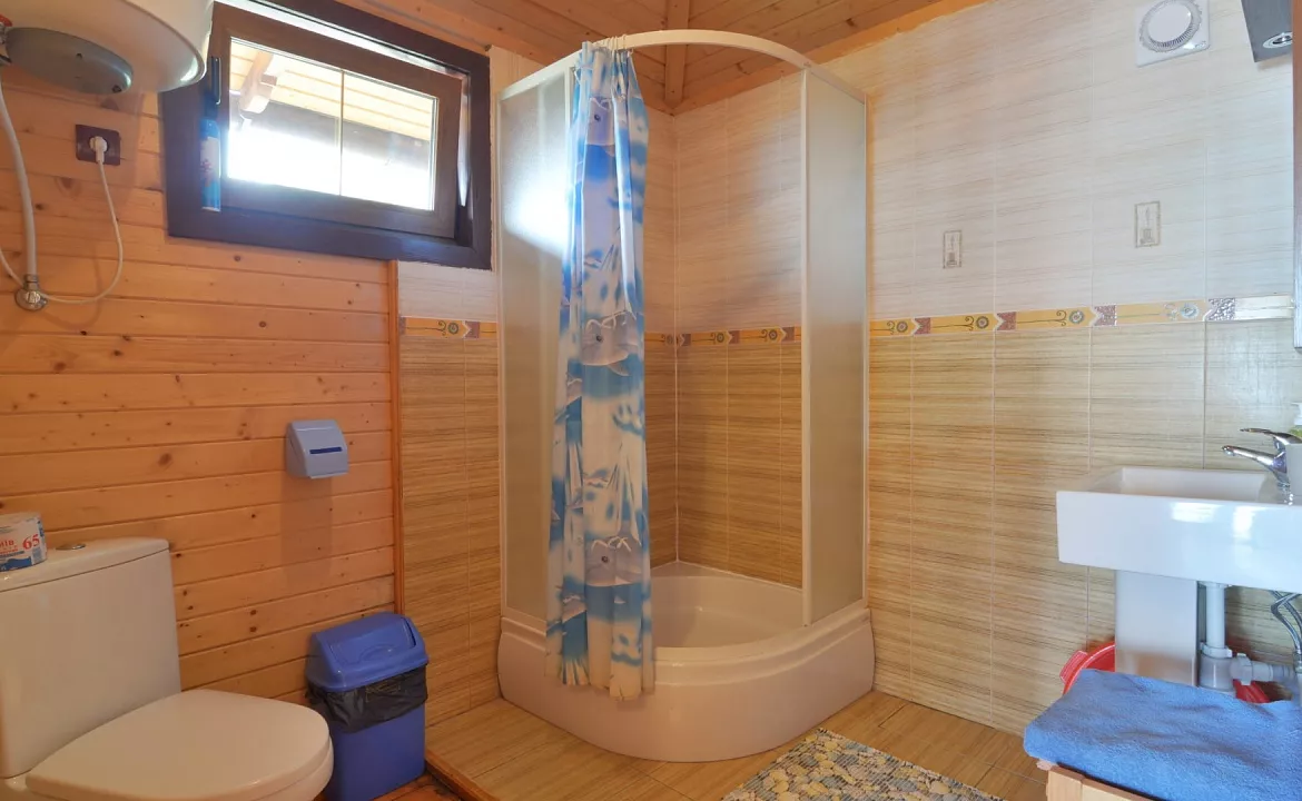 Люкс в срубе №4. Отель "Кучук-Ламбат". Бондаренково