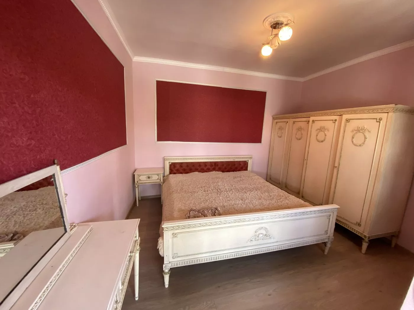 . Гостевой дом "Несник" . Гагра