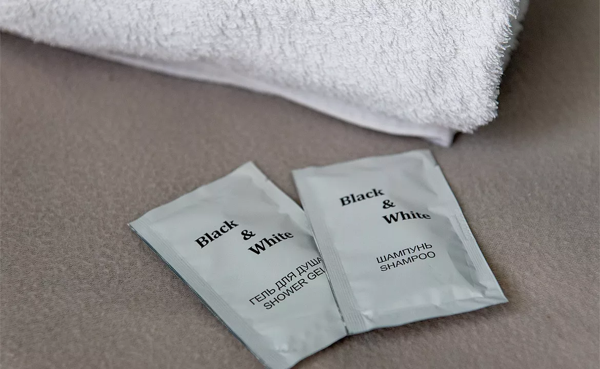 Стандартный номер с 2 раздельными кроватями и балконом. Отель "Ниагара Фоллс". Сочи