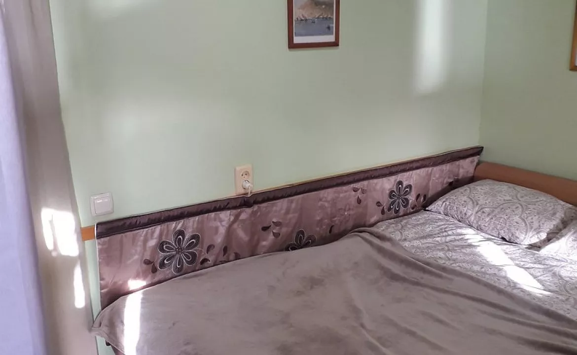 БУНГАЛО (ВЕРХНЕЕ) С ВИДОМ НА БУХТУ. Гостевой дом «Ясеневая роща». Балаклава БУНГАЛО (ВЕРХНЕЕ) С ВИДОМ НА БУХТУ. Гостевой дом «Ясеневая роща». Балаклава