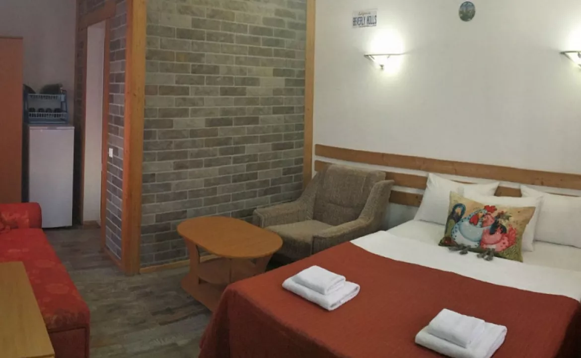 Люкс со смежным балконом 2хместный. Отель АСТОН. Нижнее Джемете