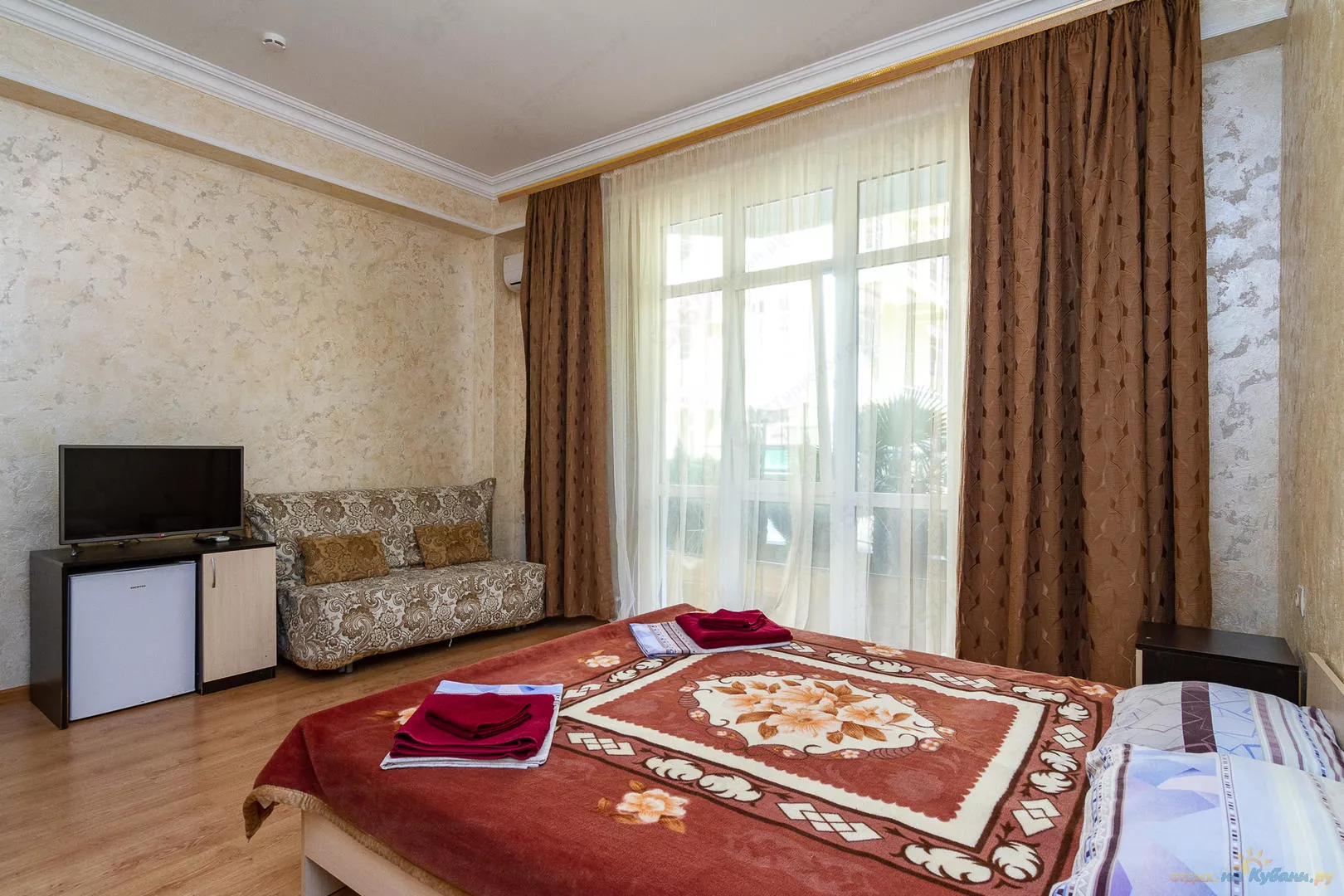 . Гостиница "Жемчужина Ямала". Лоо