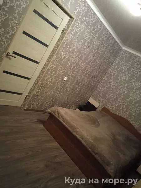 Квартира «Море рядом». Квартира в многоквартирном доме У Сабрины. Гагра