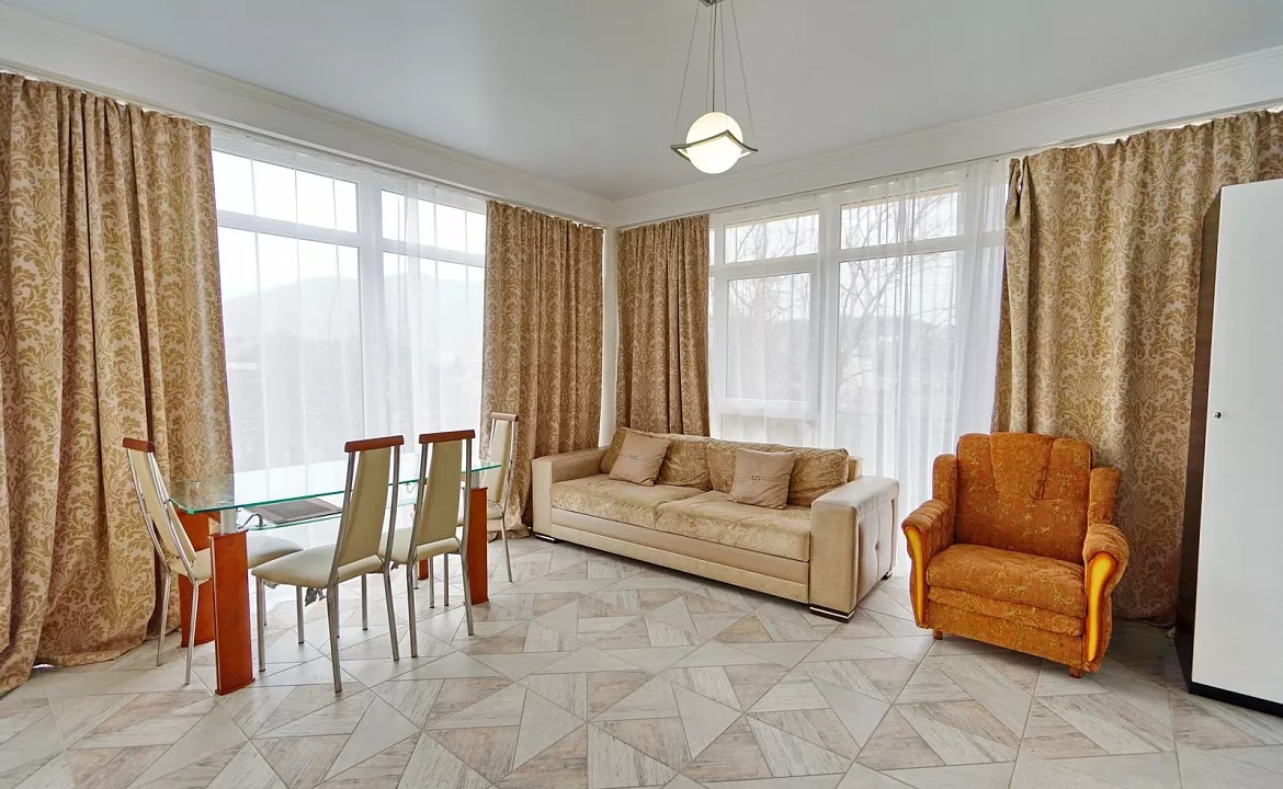 КОТТЕДЖ С ДВОРИКОМ И ТЕРРАССОЙ И ОТДЕЛЬНЫМ ВХОДОМ. Гостевой дом "Лето". Лазаревское КОТТЕДЖ С ДВОРИКОМ И ТЕРРАССОЙ И ОТДЕЛЬНЫМ ВХОДОМ. Гостевой дом "Лето". Лазаревское