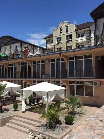 . Отель "Лето" - Вардане. Вардане