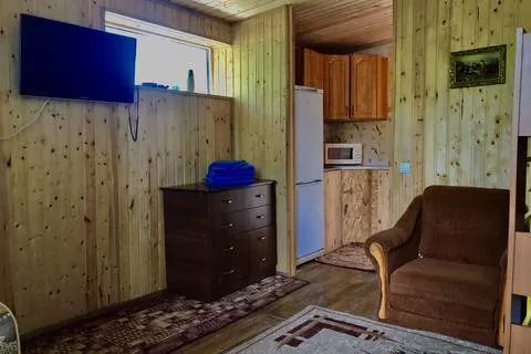 Номер № 9 (Домик на озере). Гостевой дом «Необитаемый остров». Головинка Номер № 9 (Домик на озере). Гостевой дом «Необитаемый остров». Головинка