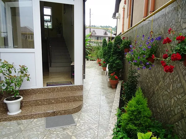 . Частный сектор "Майский". Лазаревское - частный сектор