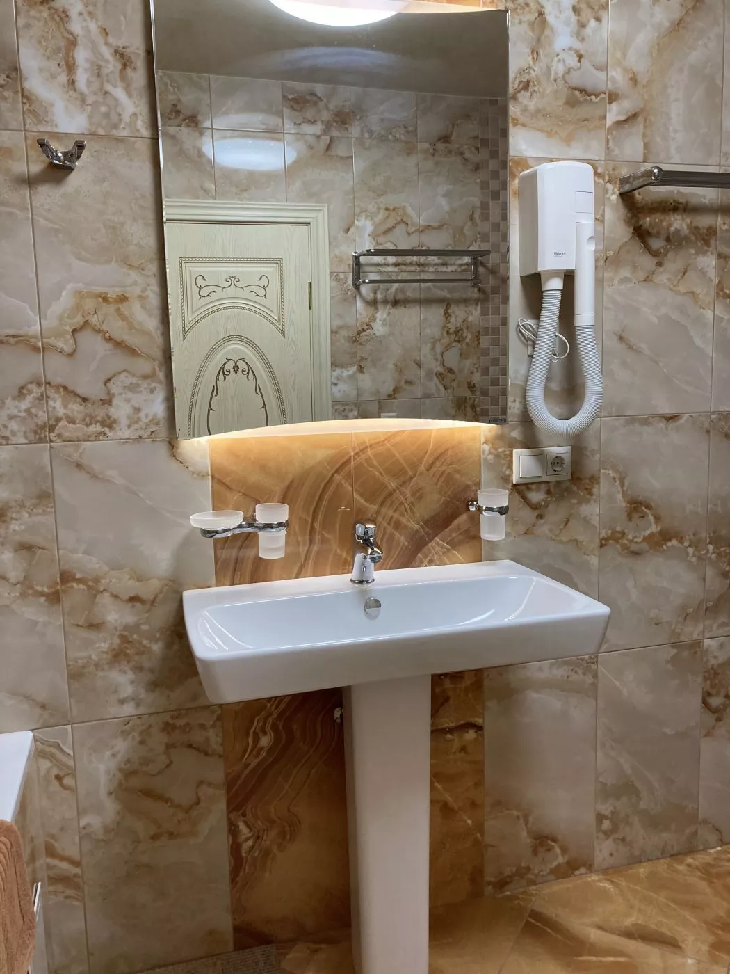 . Квартира в многоквартирном доме Ева-Мария в Париже. Лазаревское . Квартира в многоквартирном доме Ева-Мария в Париже. Лазаревское