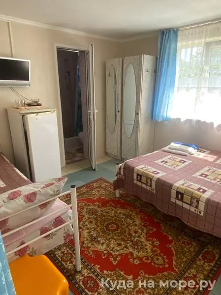 3-местный номер стандартный. Гостевой дом "Бумеранг". Ольгинка