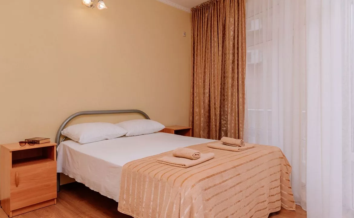 Двухкомнатный с балконом. Гостевой дом "София" - Лазаревское. Лазаревское