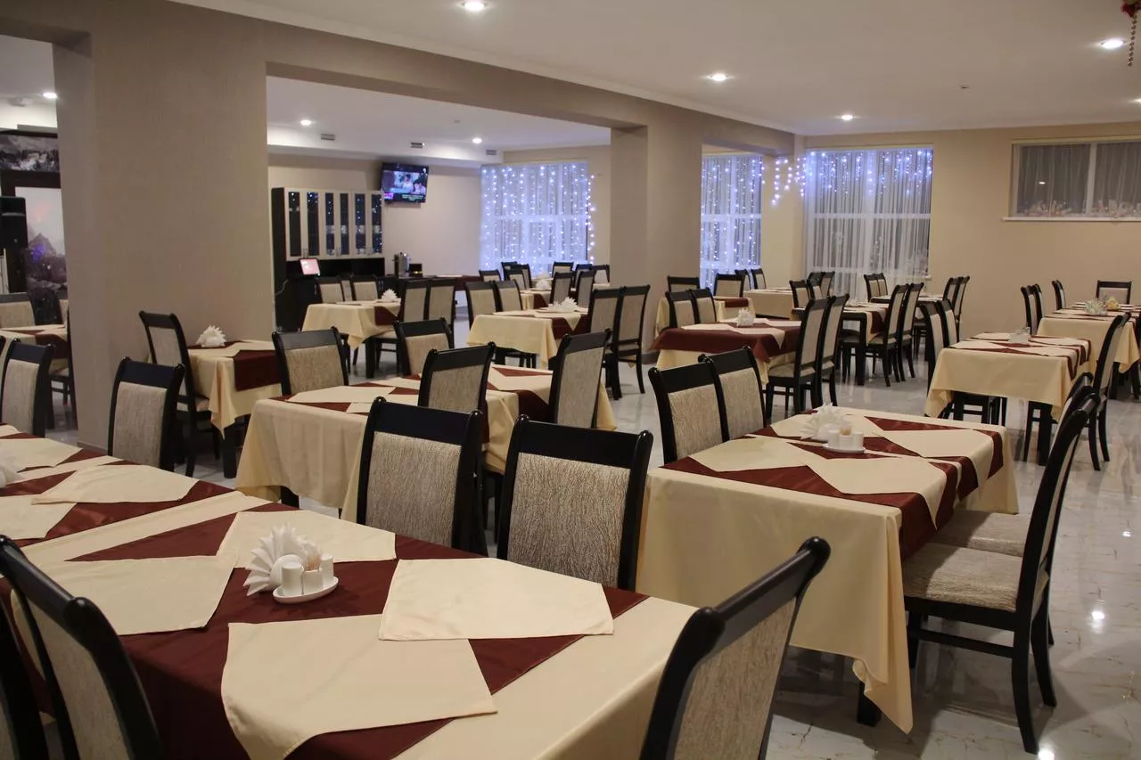 . Отель «Смайл». Эльбрус - гостиницы