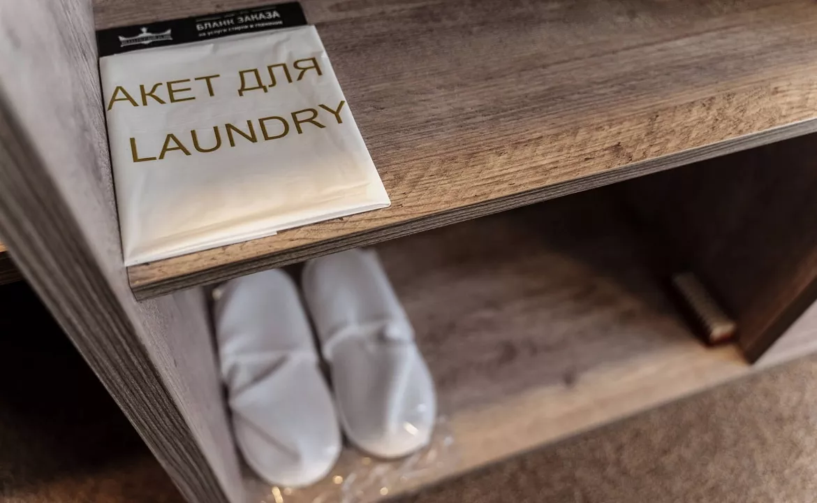 Стандартный двухместный номер с 1 двуспальной или 2 односпальными кроватями. Отель "Вилла Голубой залив". Симеиз