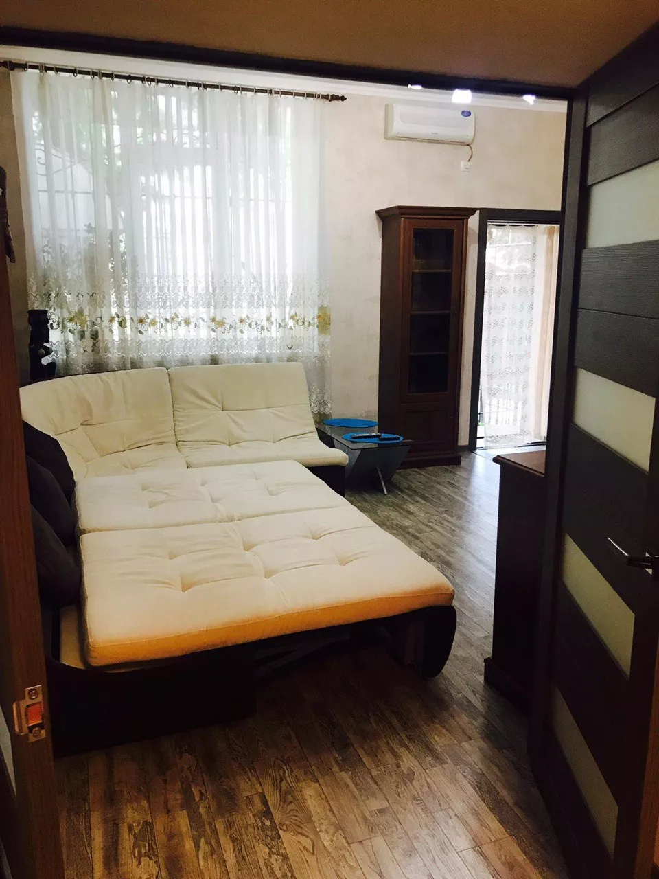 . Квартира в многоквартирном доме Апартаменты "Кедр". Ялта . Квартира в многоквартирном доме Апартаменты "Кедр". Ялта