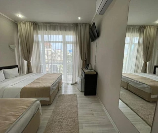 «Полулюкс» 1-но комнатный с балконом. Отель "Ибра".  «Полулюкс» 1-но комнатный с балконом. Отель "Ибра".