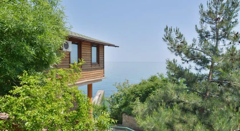 . Отель "Кучук-Ламбат". Бондаренково