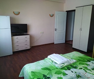 «Люкс» с большим балконом (S =25 м2) с видом на море . Гостевой дом Эдем в Волконке. 