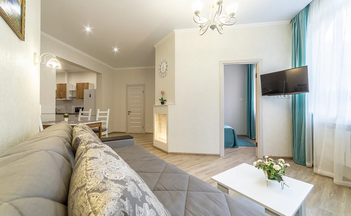 4 комнатная квартира в центре Сочи рядом с пляжем Ривьера. Уютные Квартиры в центре Сочи рядом с крупнейшим пляжным комплексом Ривьера. Сочи