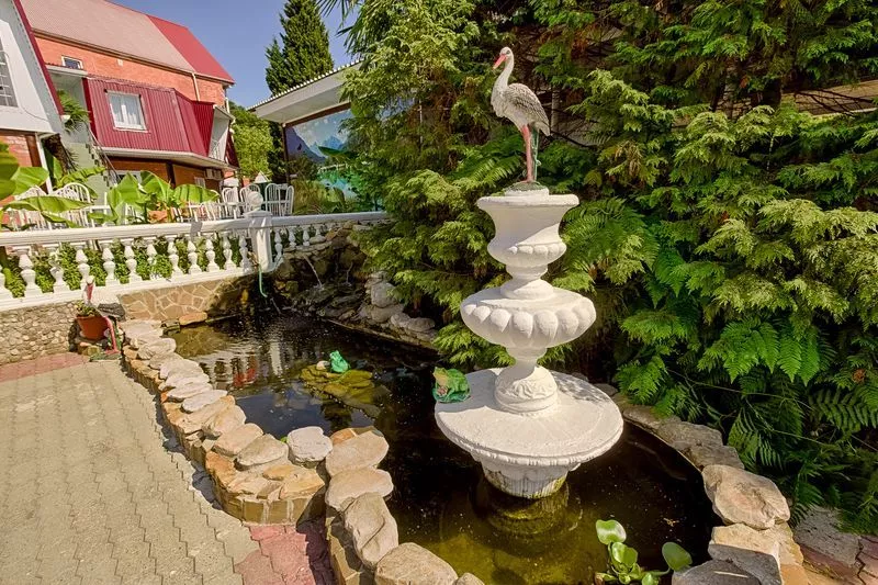 . Гостиница Лазурный. Головинка