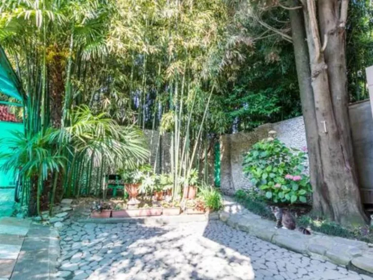 . Гостиница "Сказочный Адлер". Адлер