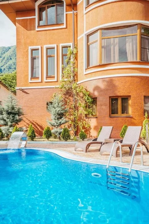 . Отель Alm Hotel. Красная Поляна