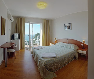 Двухместный с видом на море. Гостевой дом "Кедр-Запад". 