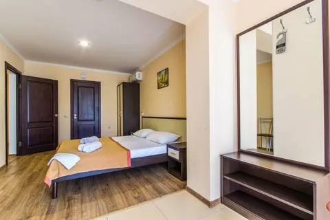 1 категория «Семейный стандартный». Гостевой комплекс "Альбатрос". Архипо-Осиповка