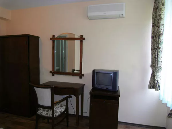 Двухместный номер с видом на горы. Отель Парк-отель "Симеиз". Симеиз Двухместный номер с видом на горы. Отель Парк-отель "Симеиз". Симеиз