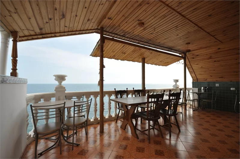 1-комнатный мансардный. Мини-отель "Домик со слоном". Рыбачье 1-комнатный мансардный. Мини-отель "Домик со слоном". Рыбачье