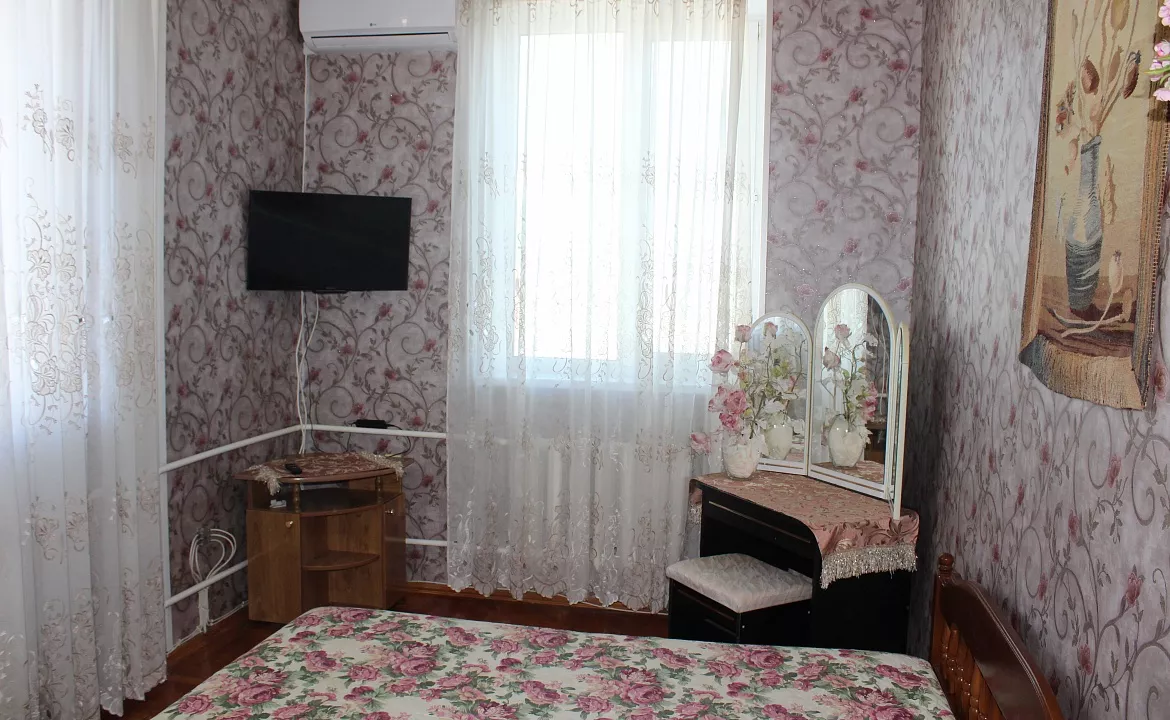 Двухместный номер класса стандарт со всеми удобствами. Гостевой дом "Ника" - Анапа. Анапа Двухместный номер класса стандарт со всеми удобствами. Гостевой дом "Ника" - Анапа. Анапа