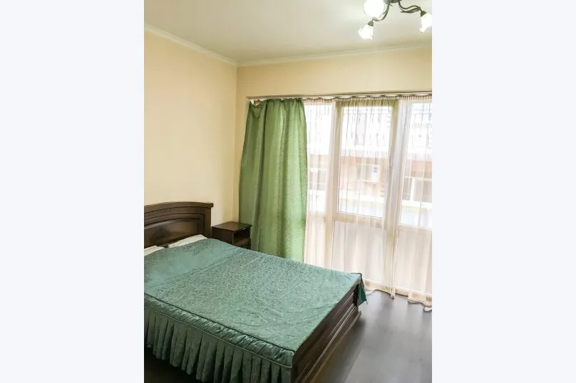 . Гостевой дом Smile Hotels. Вардане