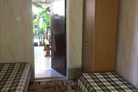 Эконом 4-х местный. Гостевой дом «Лазурит». Головинка Эконом 4-х местный. Гостевой дом «Лазурит». Головинка