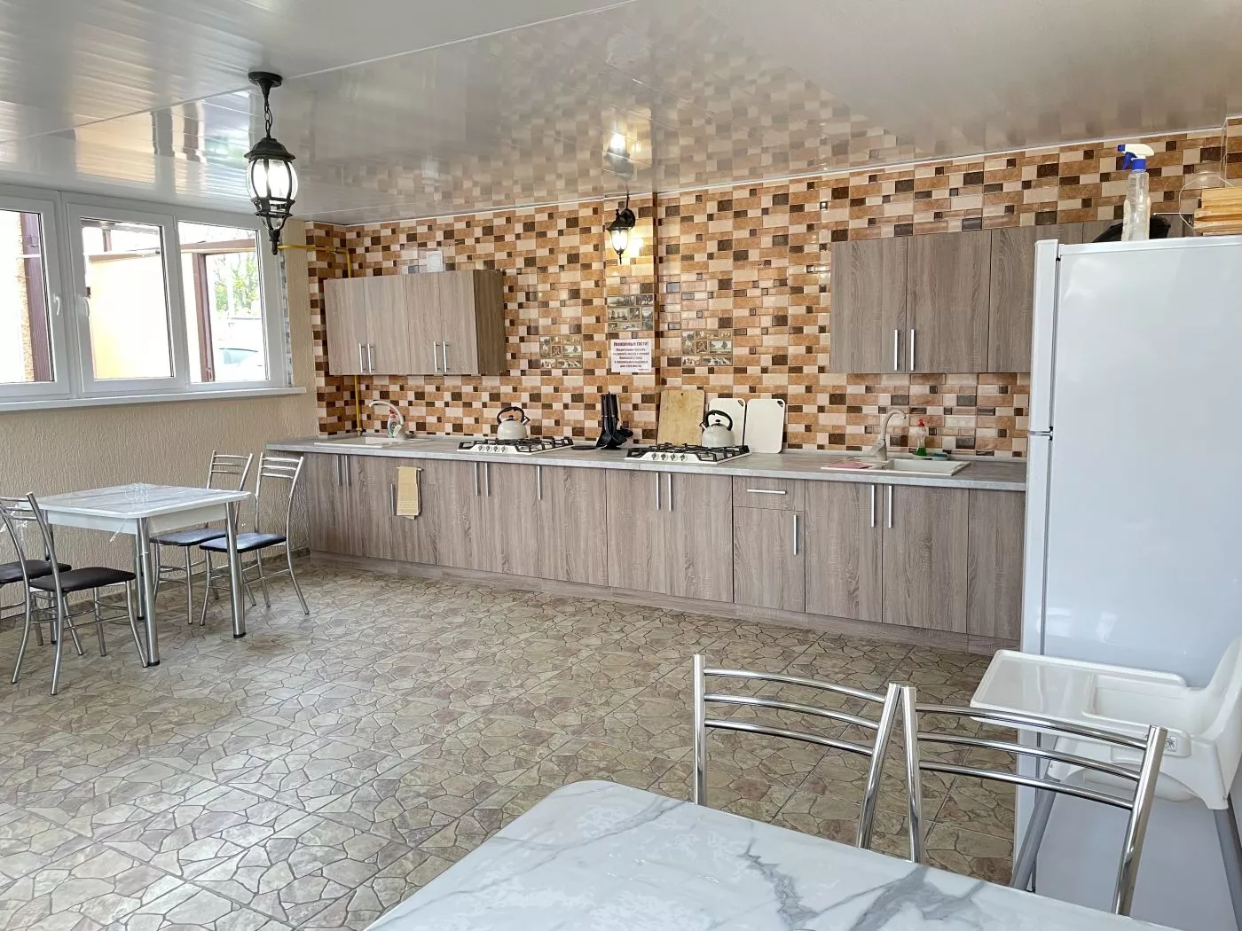 . Гостевой дом АНИКСИ. Кабардинка