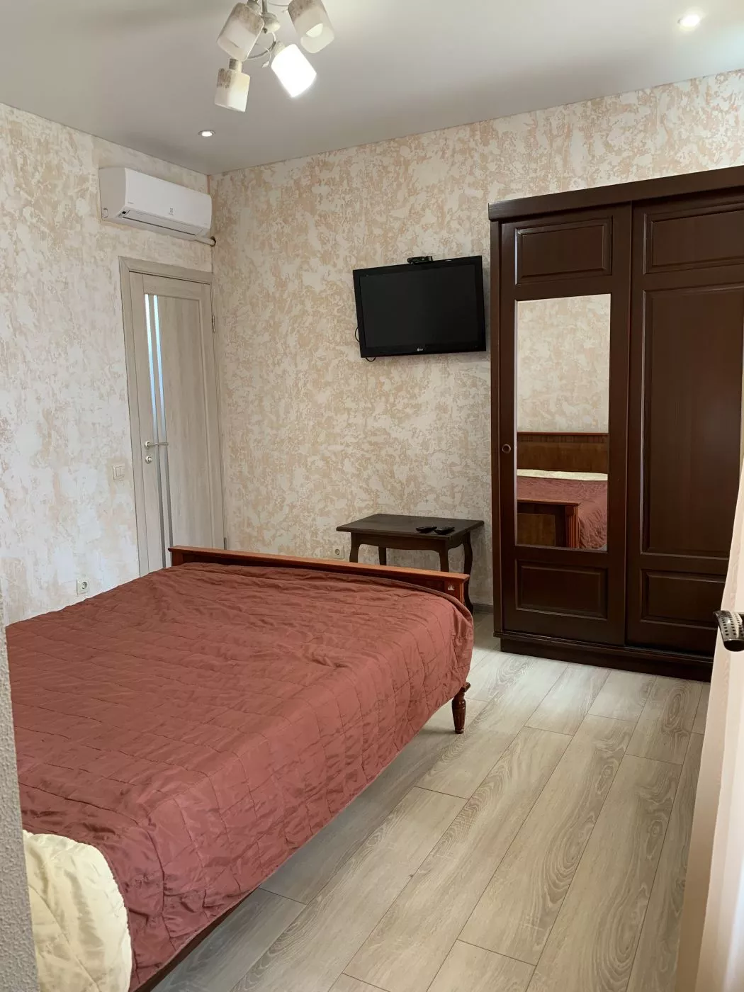 . Частный сектор Часть дома под ключ с двором. Геленджик