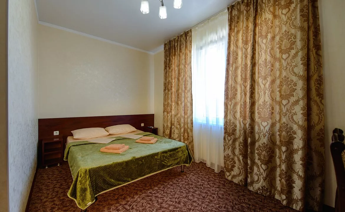 Двухместный стандарт. Гостевой дом "Заря". Лазаревское Двухместный стандарт. Гостевой дом "Заря". Лазаревское