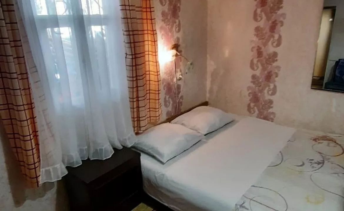 Трехместный с креслом. Частный сектор "Зеленый уголок у Стаса". Лазаревское - частный сектор Трехместный с креслом. Частный сектор "Зеленый уголок у Стаса". Лазаревское - частный сектор