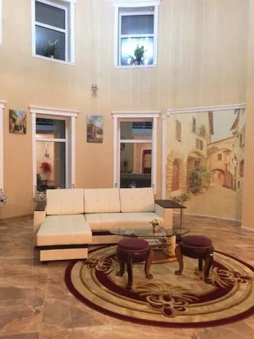 . Гостиница "Верона". Вардане