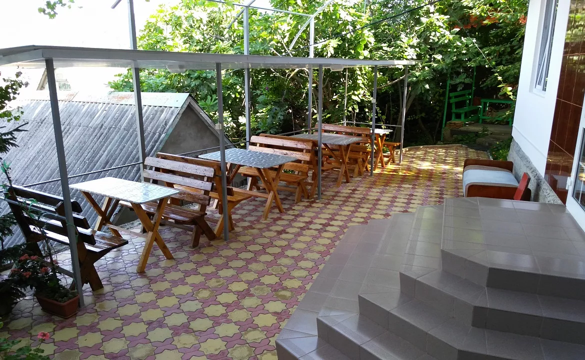 Номер Люкс 3 местный. Гостевой дом МАРЬЮШКА. Лазаревское Номер Люкс 3 местный. Гостевой дом МАРЬЮШКА. Лазаревское