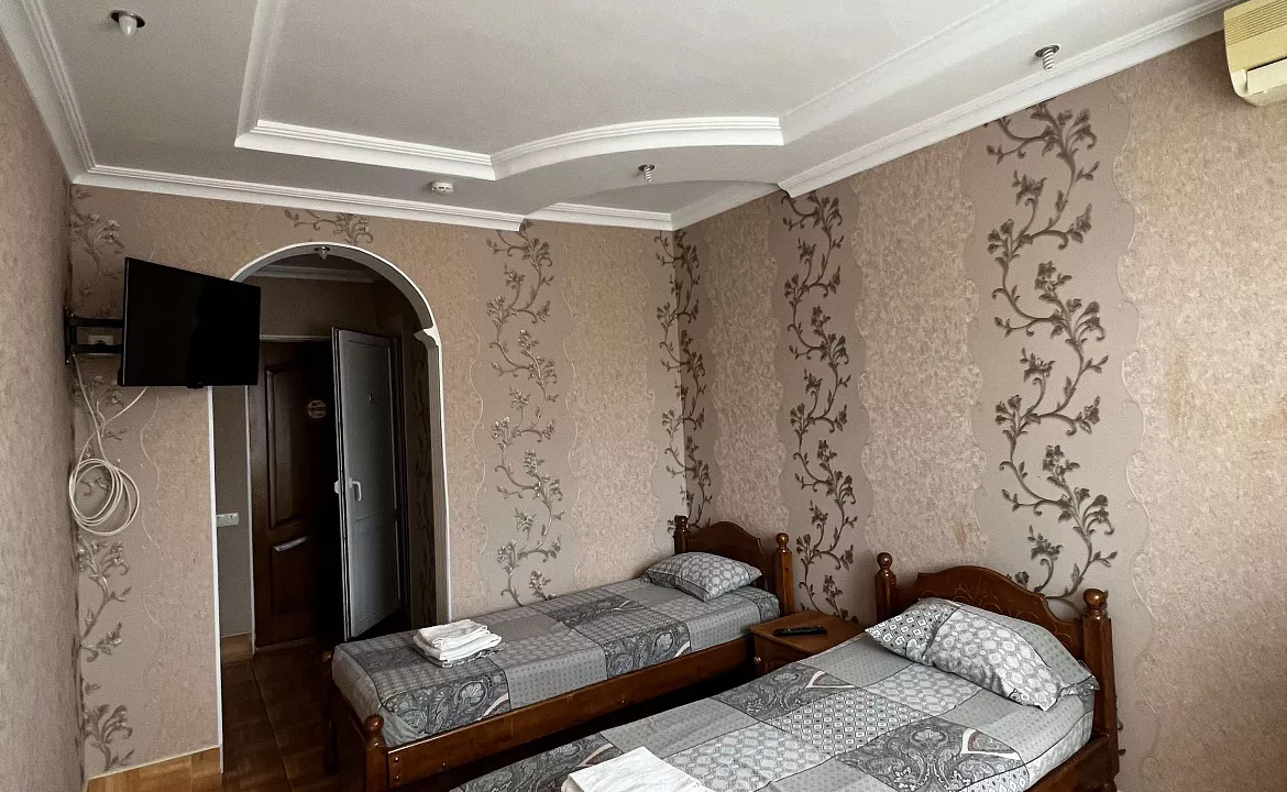 Стандарт 2-х местный. Отель «Черноморец». Лазаревское Стандарт 2-х местный. Отель «Черноморец». Лазаревское