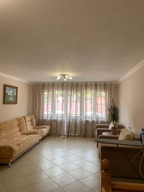 . Гостевой дом "Оливер" в Небуге     . Небуг