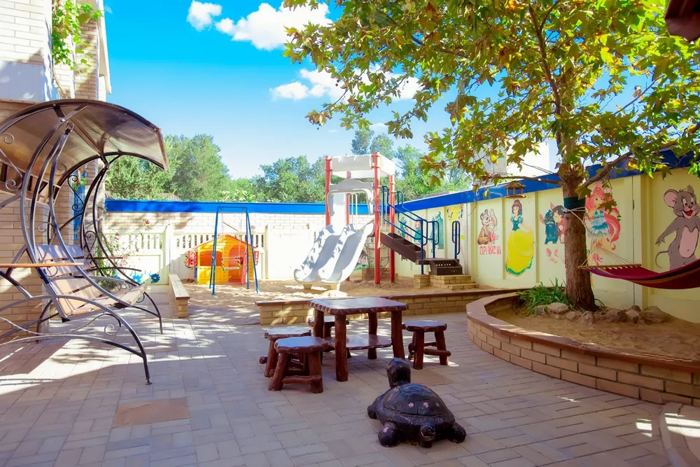 . Вилла "Дана". Керчь