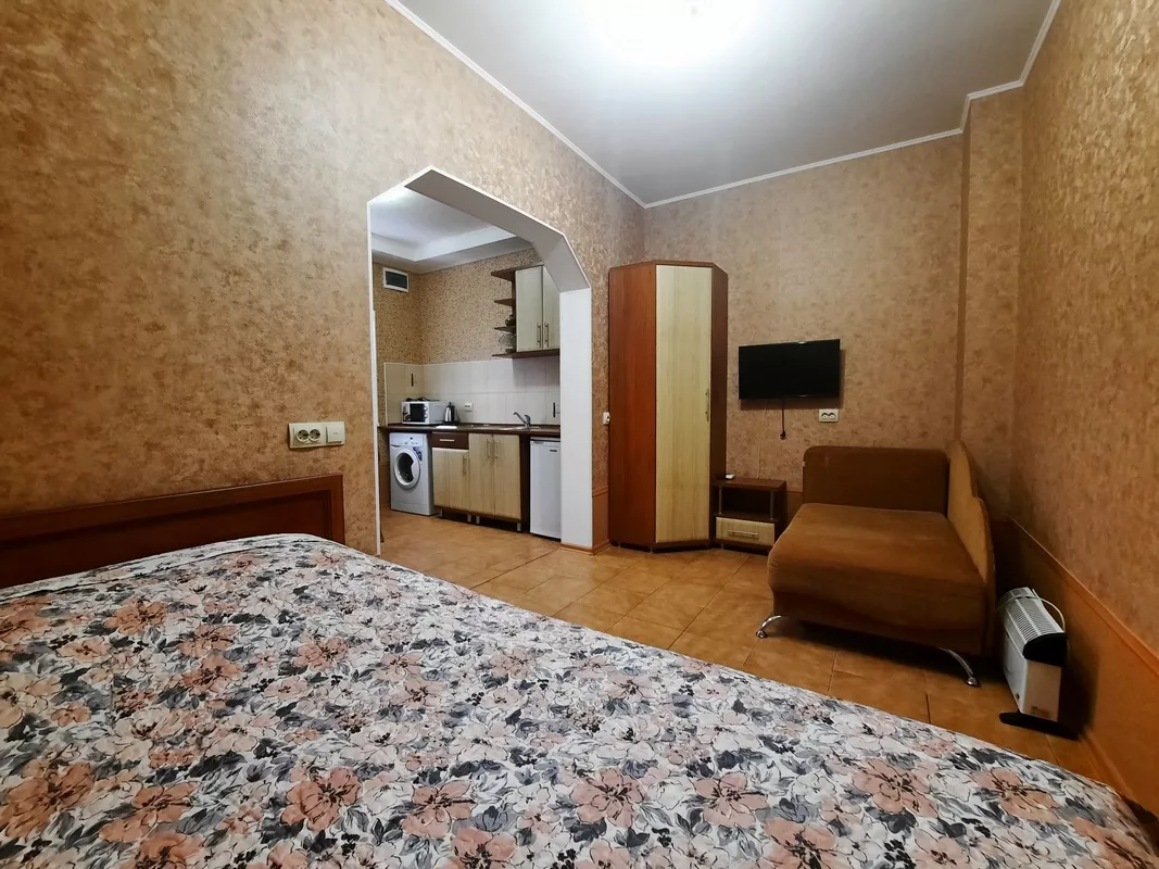 . Частный сектор  Студия. Алушта