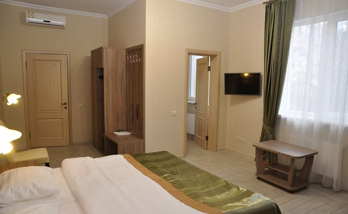 Comfort 1 эт.. Гостевой Дом «ТАВР». Ялта